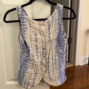 1st pic is back of shirt! cute&playful for the summer with jeans or white denim!